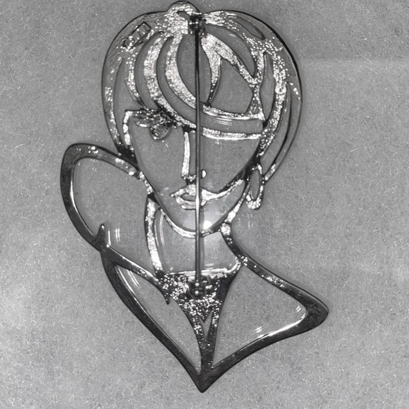 Silver Tone Modernist Lady Brooch 1988 - Picture 3 of 3